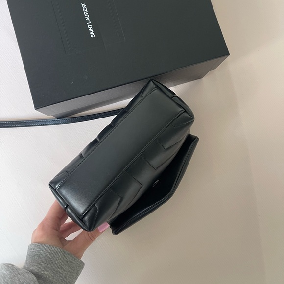 Saint Laurent Toy Loulou In Quilted Leather - Picture 9 of 13